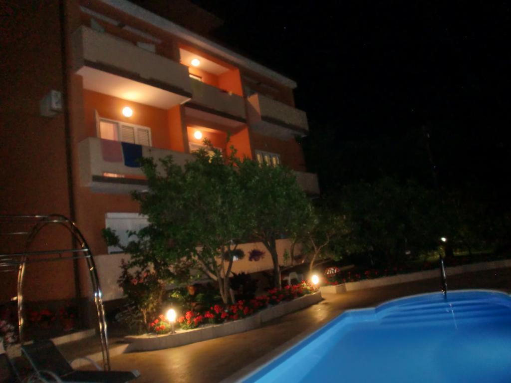 Apartments Bene Banjol Exteriér fotografie